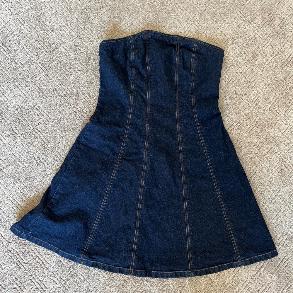 Abercrombie & Fitch Mila Strapless Denim Dress - Picture 2 of 4